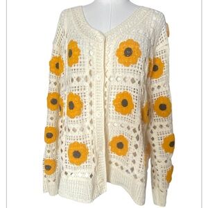 Everleigh Sunflower Crochet Knit Cardigan Sweater Ivory Yellow 1X NEW
